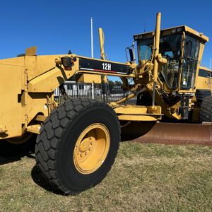2005 Caterpillar 12H Grader